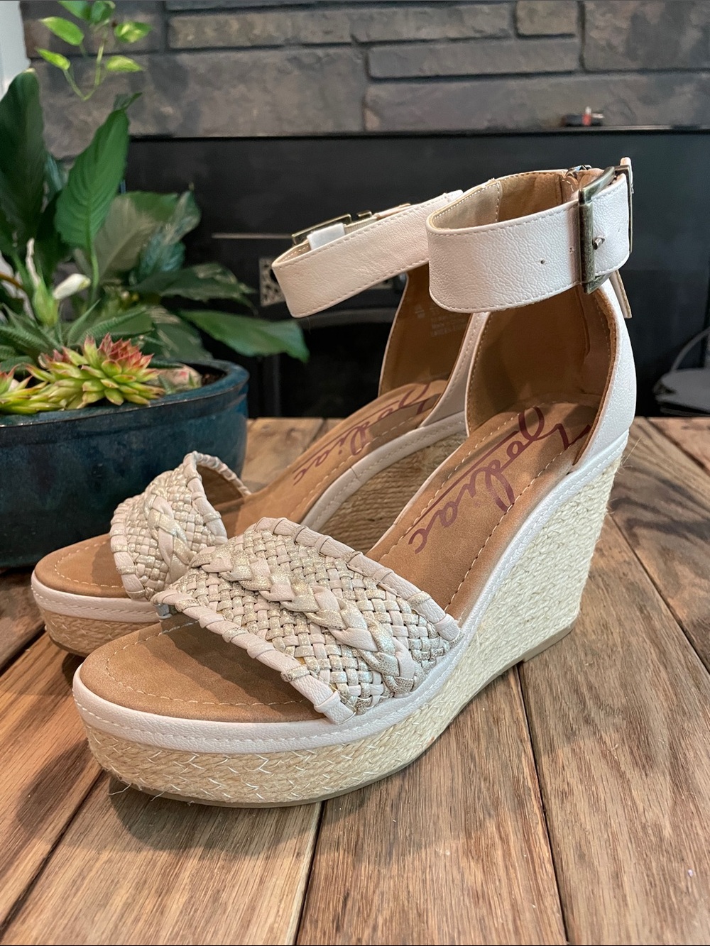 Zodiac Women's Sabeen Wedge Ankle Strap Espadrilles Size 8